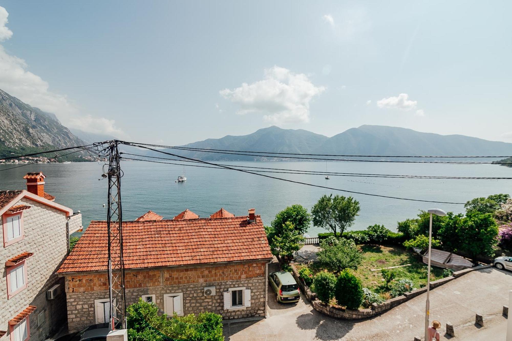 Holiday Home Amanda Hollick Kotor Exterior photo