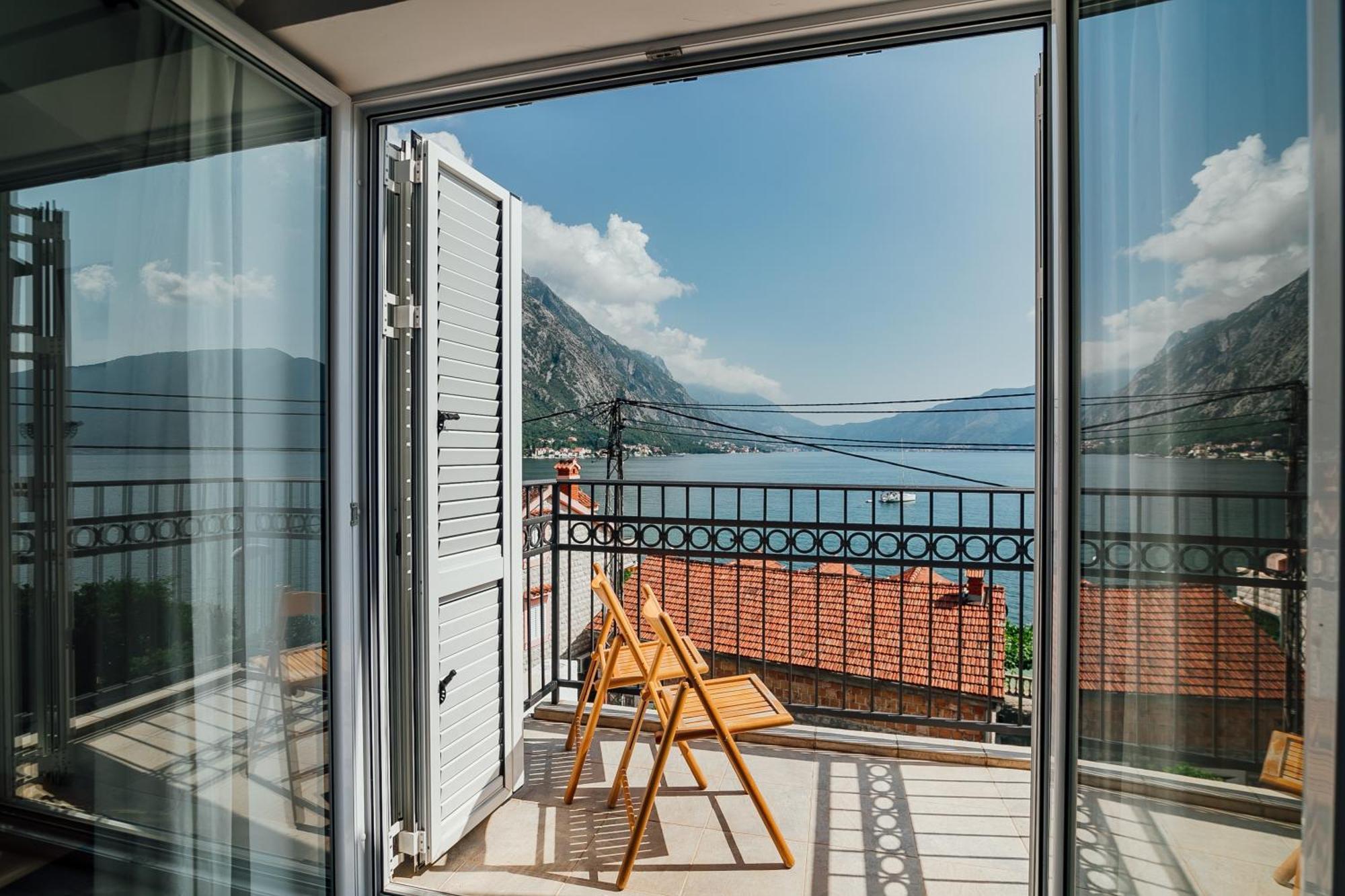Holiday Home Amanda Hollick Kotor Exterior photo