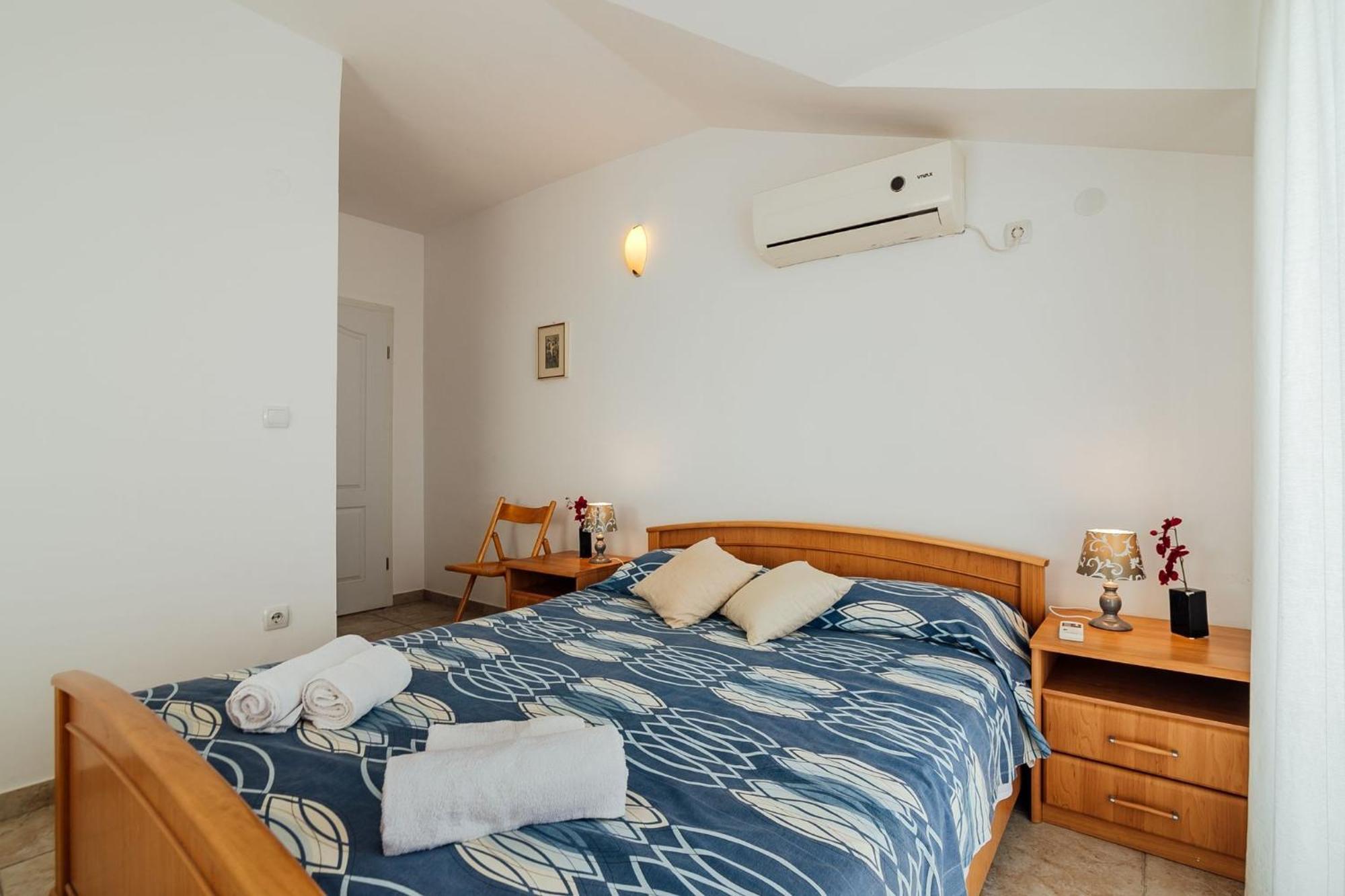 Holiday Home Amanda Hollick Kotor Exterior photo